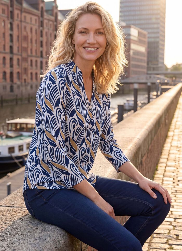 Sch&ouml;n dessinierte Shirtbluse 